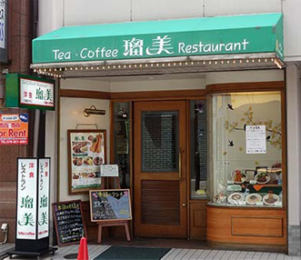 XgeB[ڔi݁j